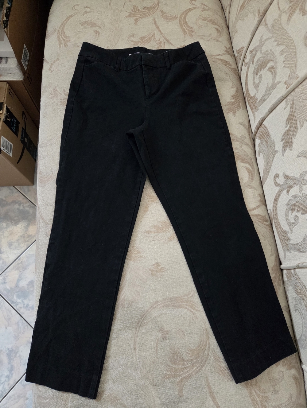 Old Navy High Rise Pixie Black Women's Pants - Size 6